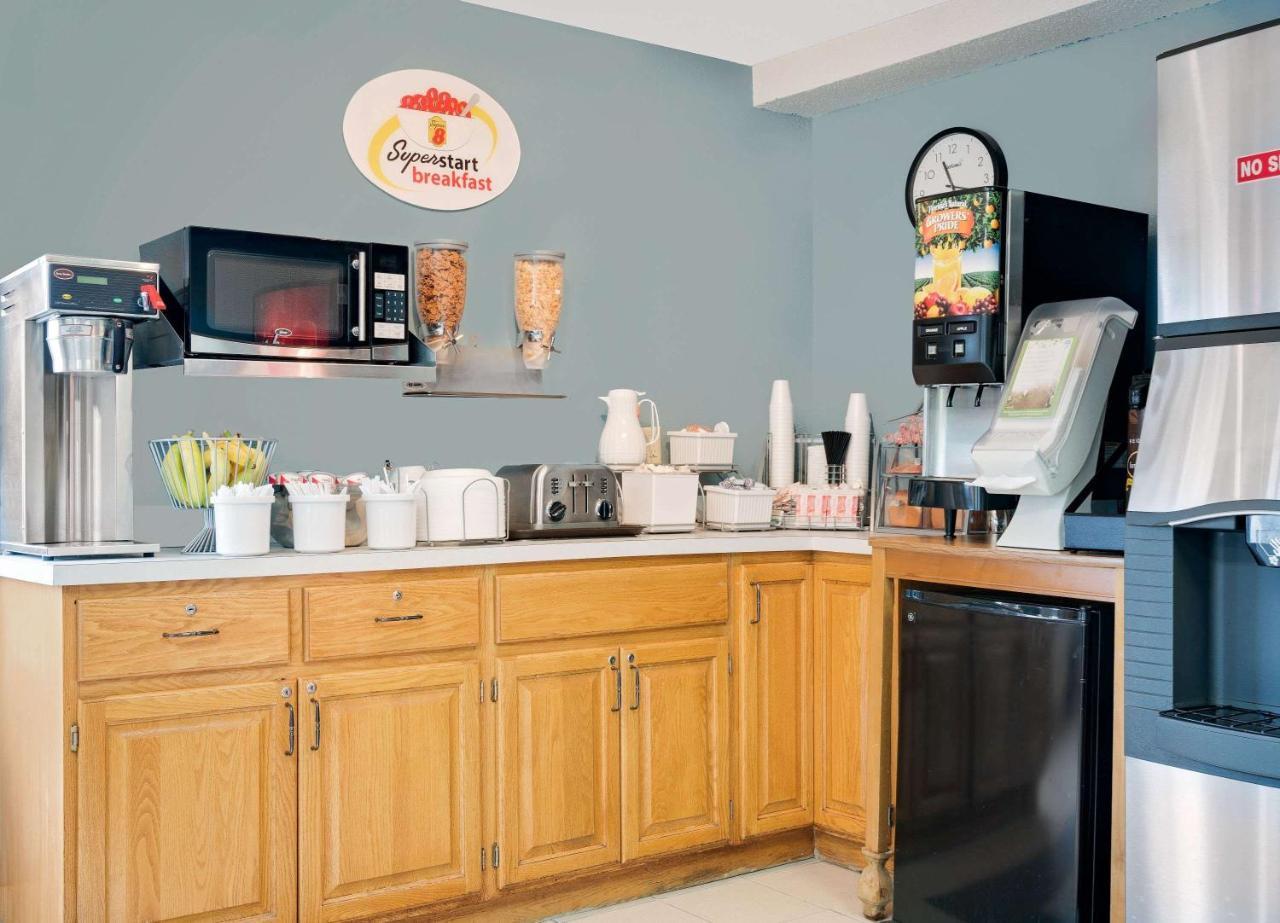 Super 8 By Wyndham Long Prairie Motel Екстериор снимка